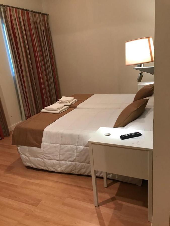 Hotel Moya 纳瓦尔莫拉尔德拉马塔 外观 照片